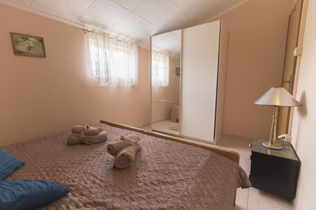 Holiday House Rusticana Sali, Dugi Otok Near Np Kornati Extérieur photo